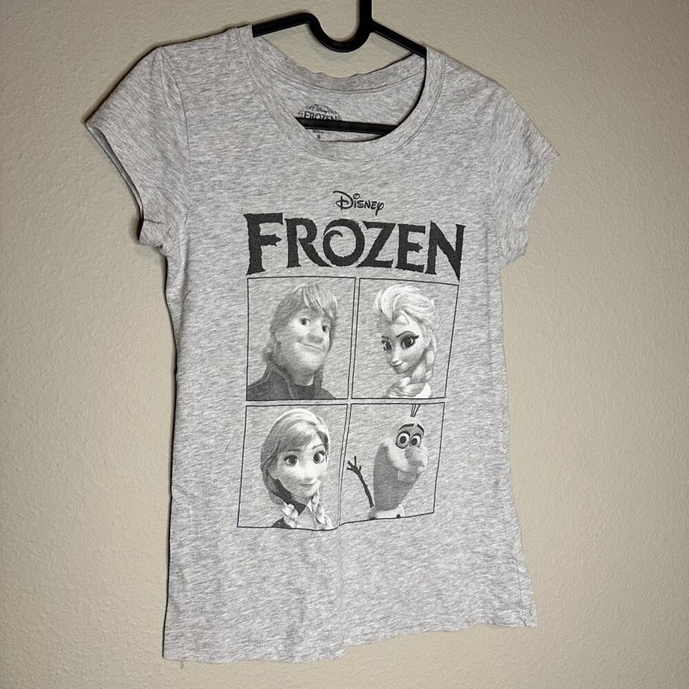 Frozen T-Shirt Disney Women’s Size Small Anna, Elsa, Olaf